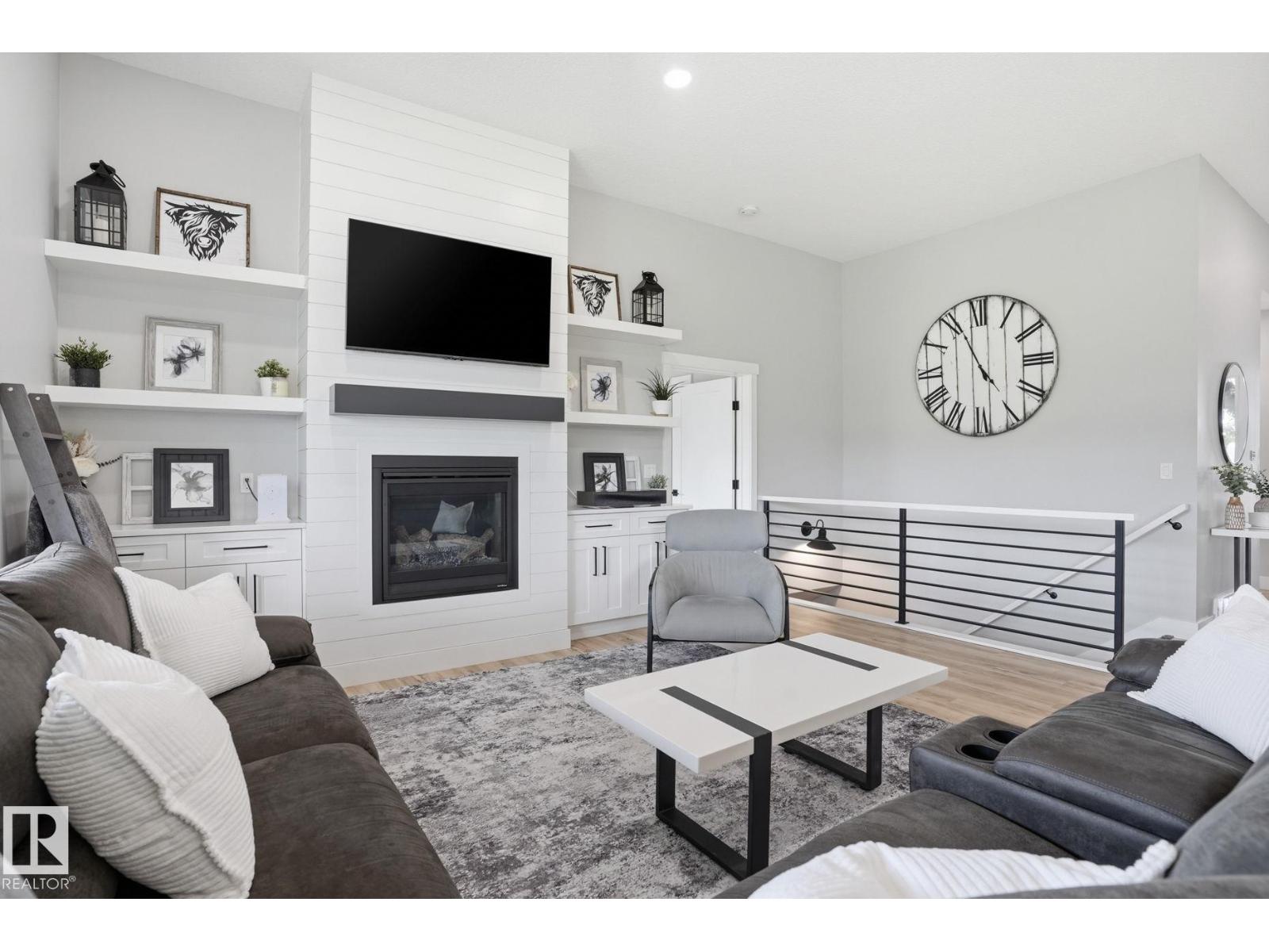2033 Spring Lake DR — photo 8