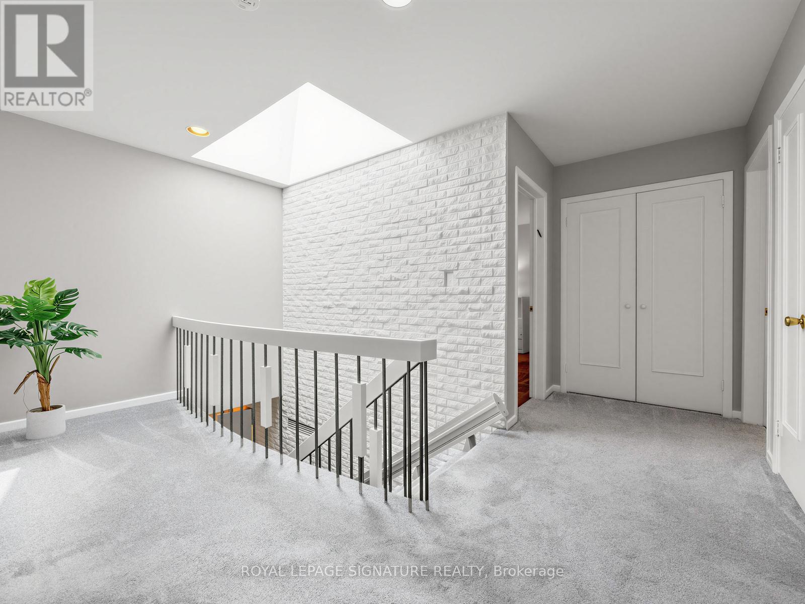 24 ROCKLAND DRIVE - 19