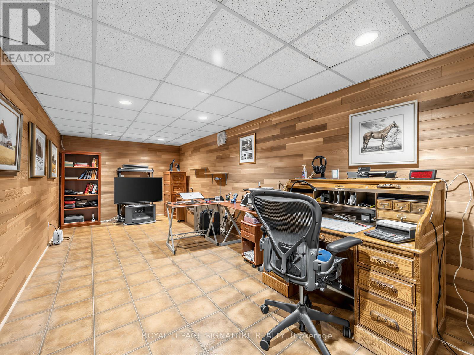 24 ROCKLAND DRIVE - 29