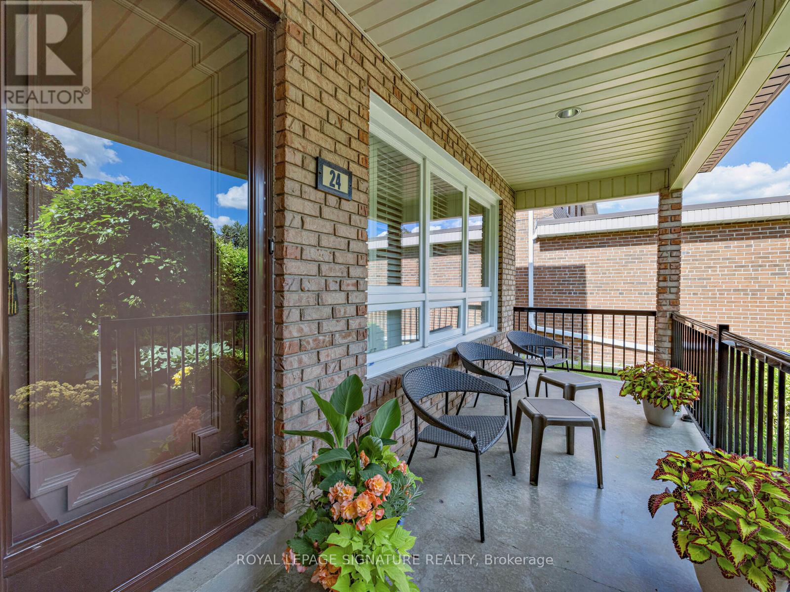 24 ROCKLAND DRIVE - 3