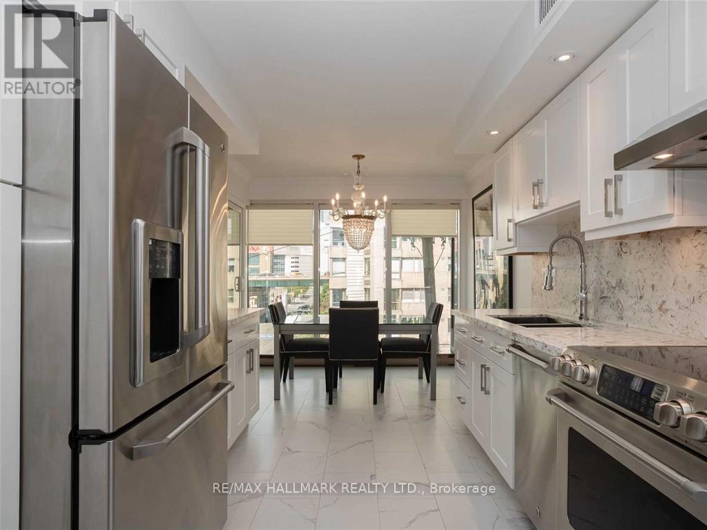 #404 251 QUEENS QUAY W - 15