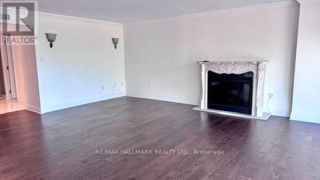 #404 251 QUEENS QUAY W - 36