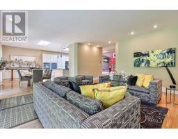 Family room - 41 Hurlingham Crescent, Toronto, ON M3B2P9 Photo 11