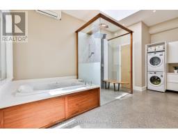 41 Hurlingham Crescent, Toronto, ON M3B2P9 Photo 24