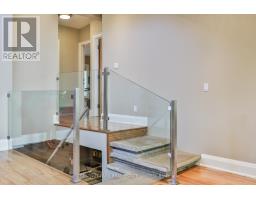 41 Hurlingham Crescent, Toronto, ON M3B2P9 Photo 26