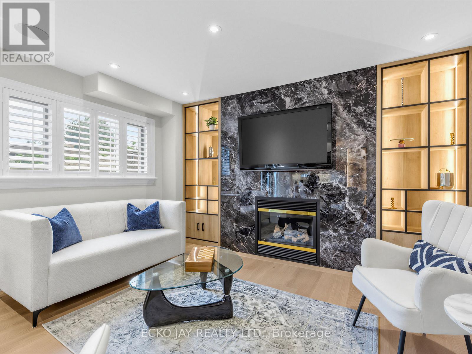 27 SILKWOOD CRESCENT - 16