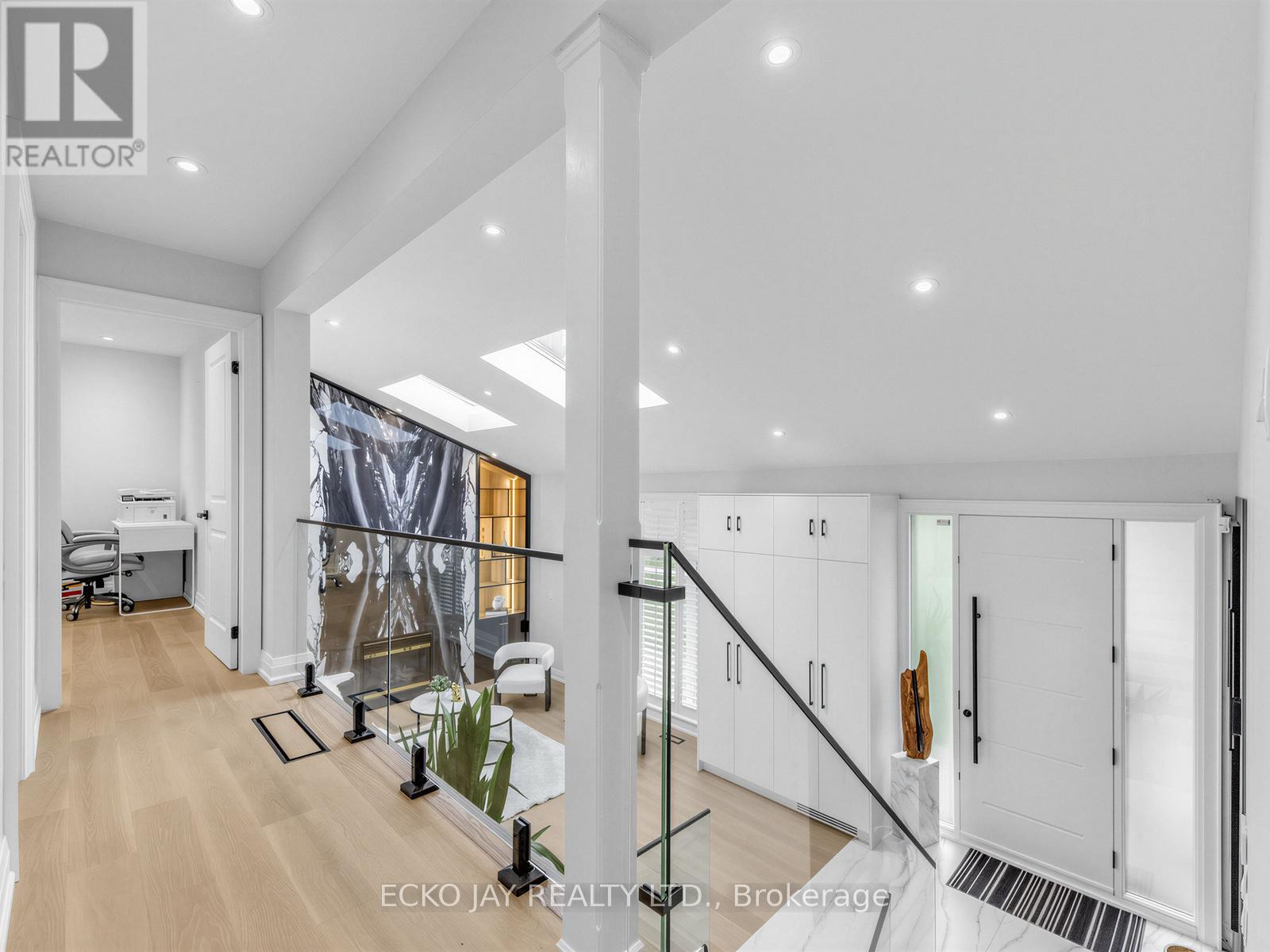 27 SILKWOOD CRESCENT - 19