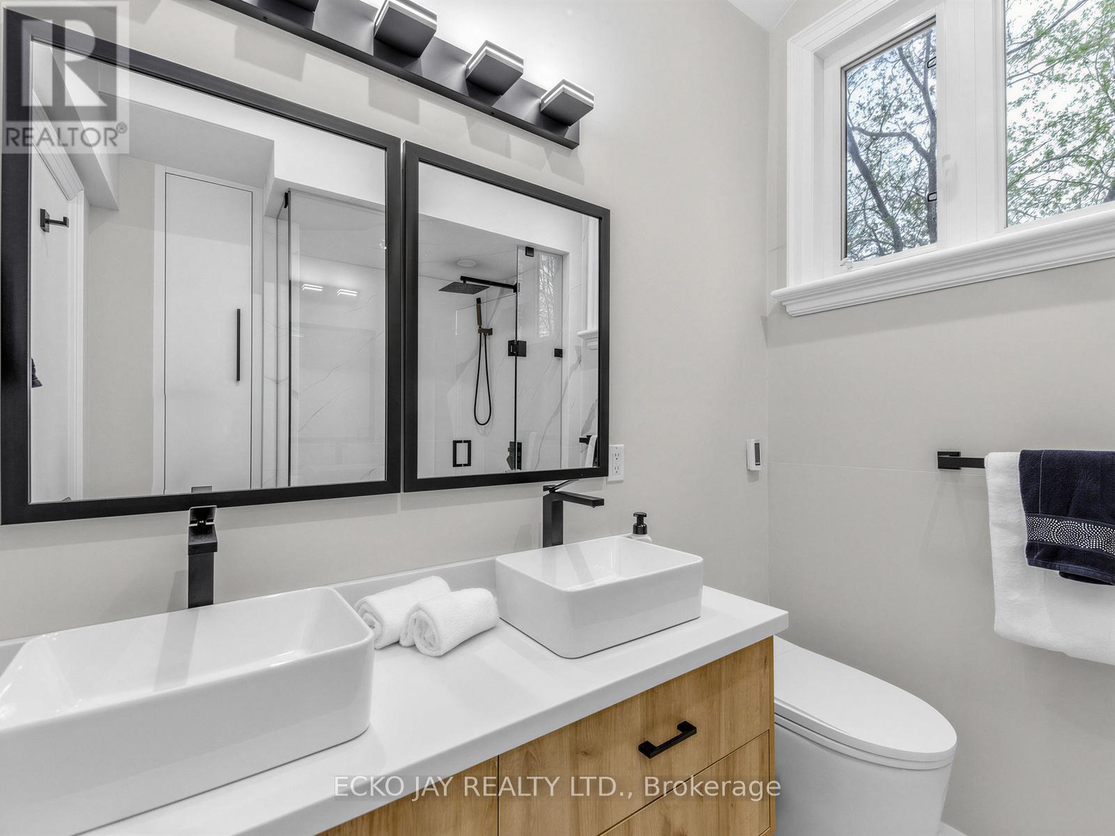 27 SILKWOOD CRESCENT - 23
