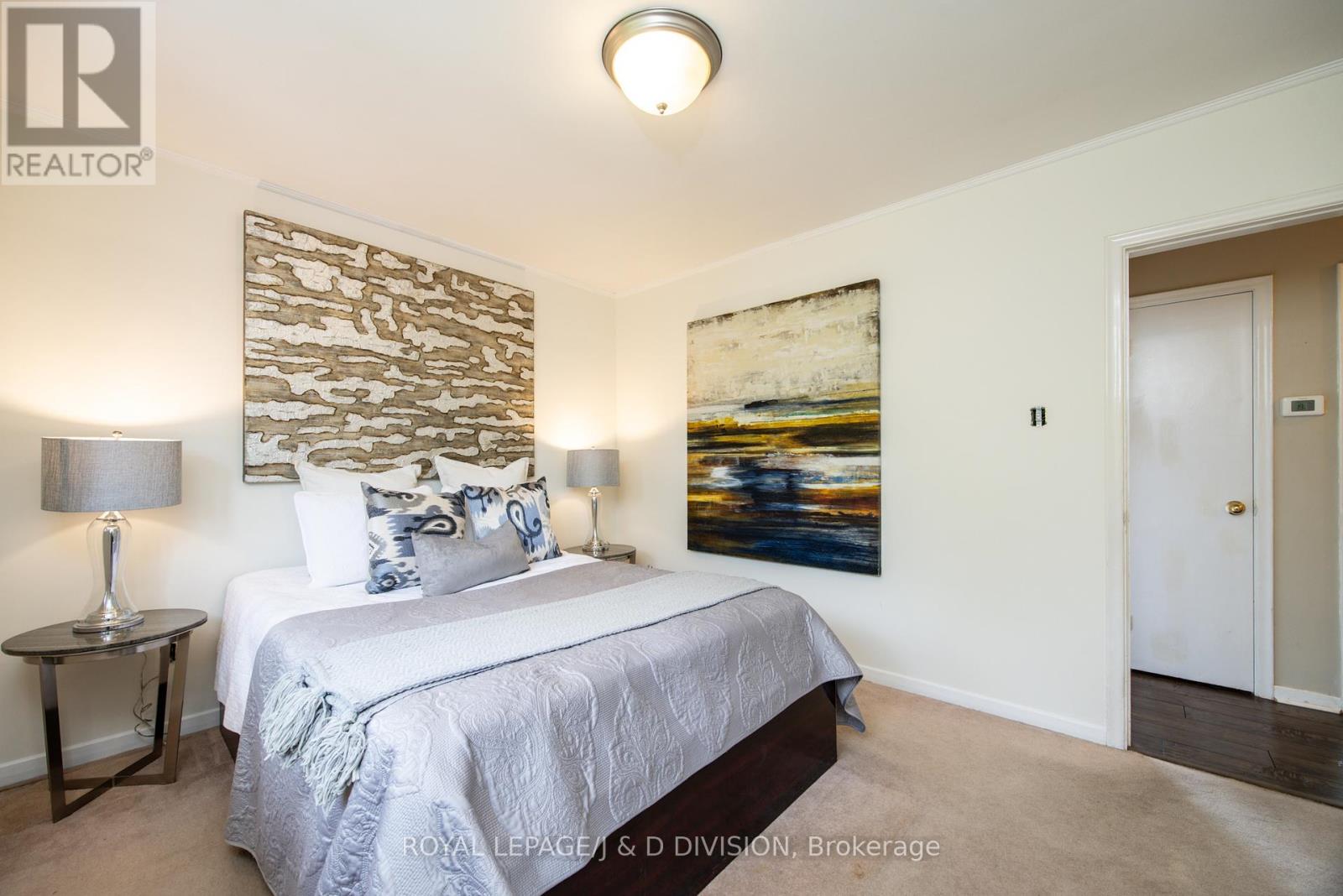 48 GREENGROVE CRESCENT - 11