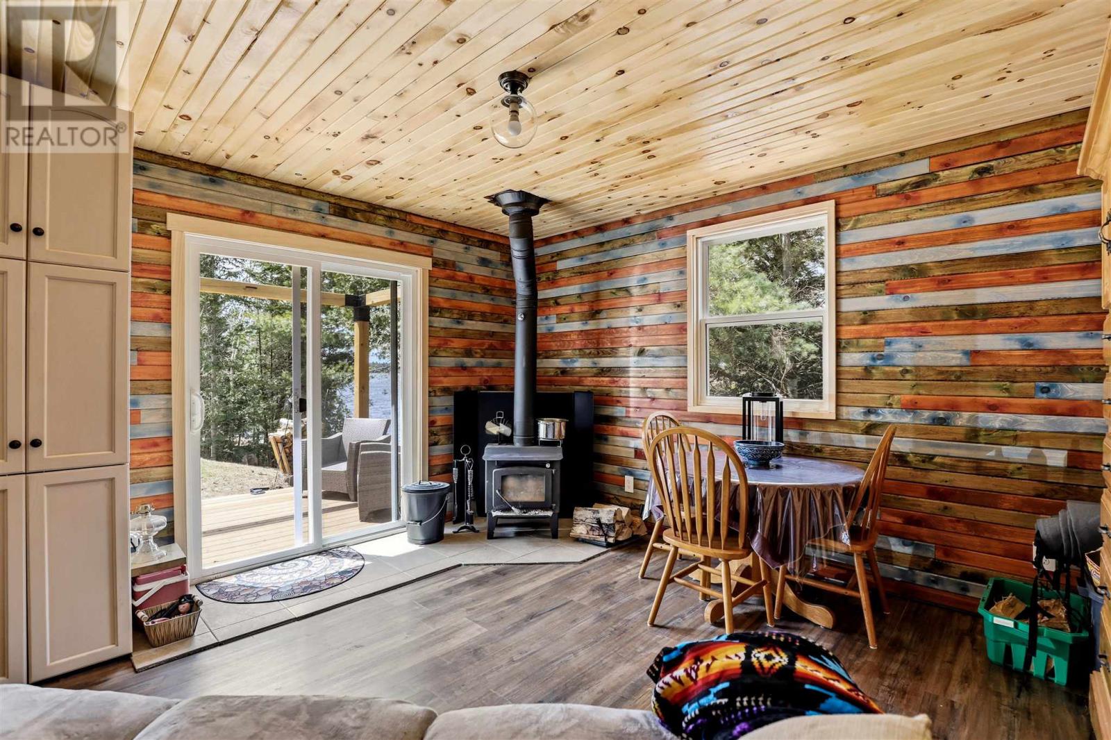 435 Axe Lake RD - 17