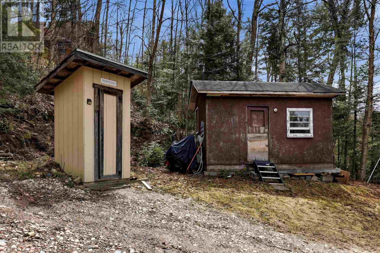 435 Axe Lake RD - 33