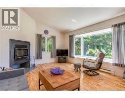 Dining room - 166 Route 960, Cape Tormentine, NB E4M2C6 Photo 10