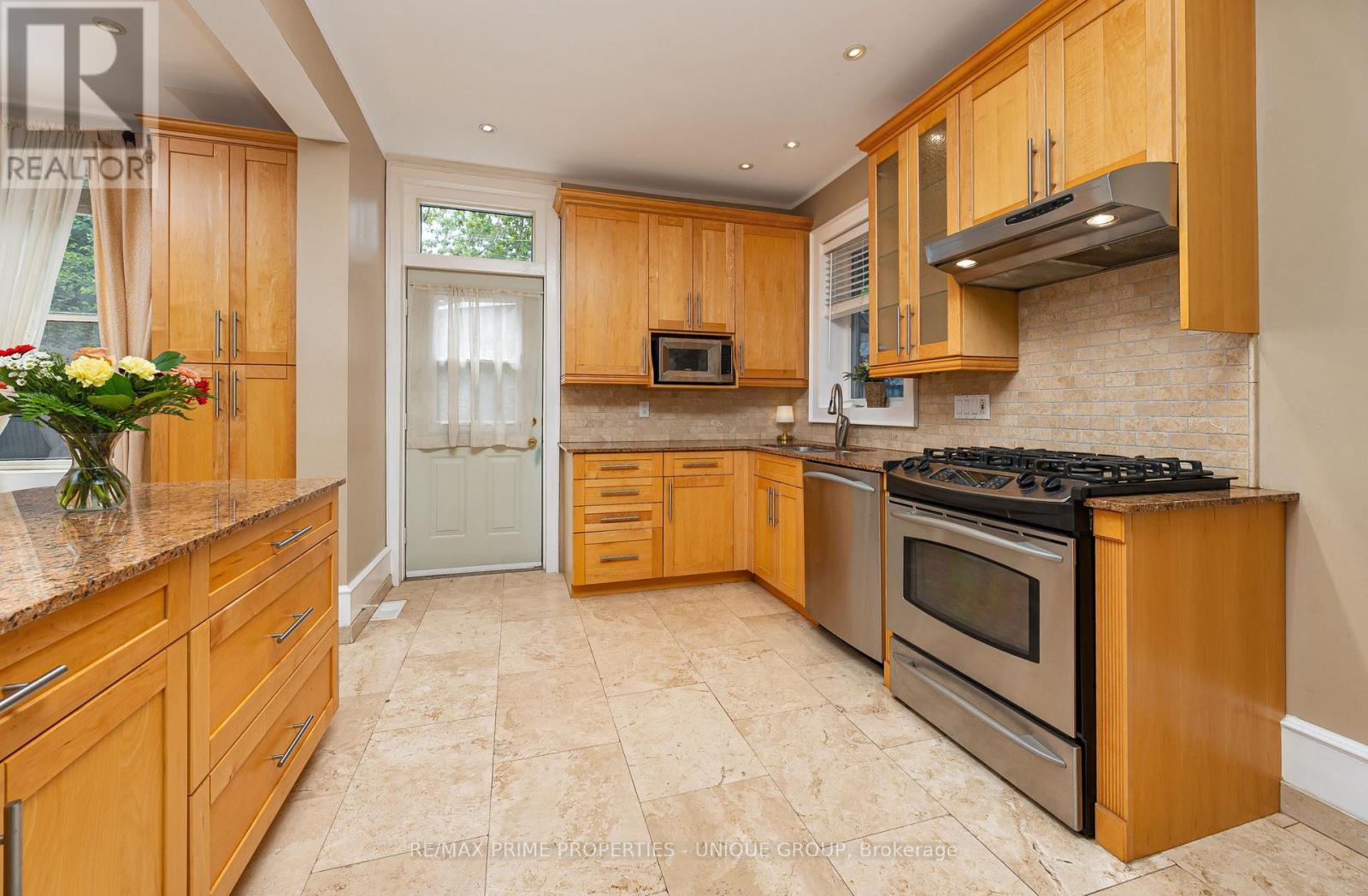 3 SPARKHALL AVENUE - 10