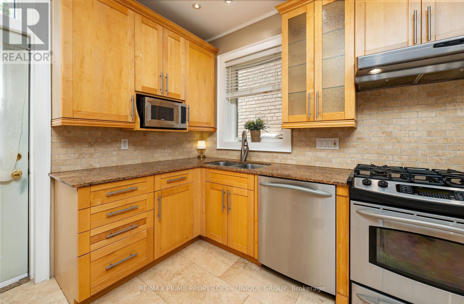 3 SPARKHALL AVENUE - 12