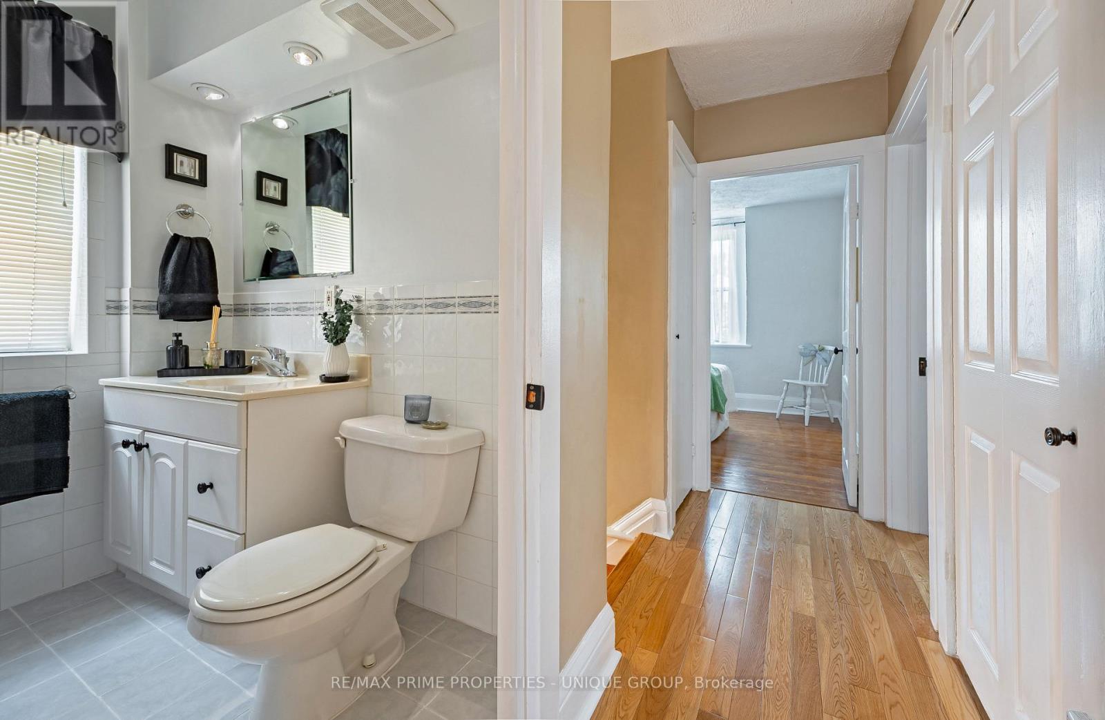 3 SPARKHALL AVENUE - 21