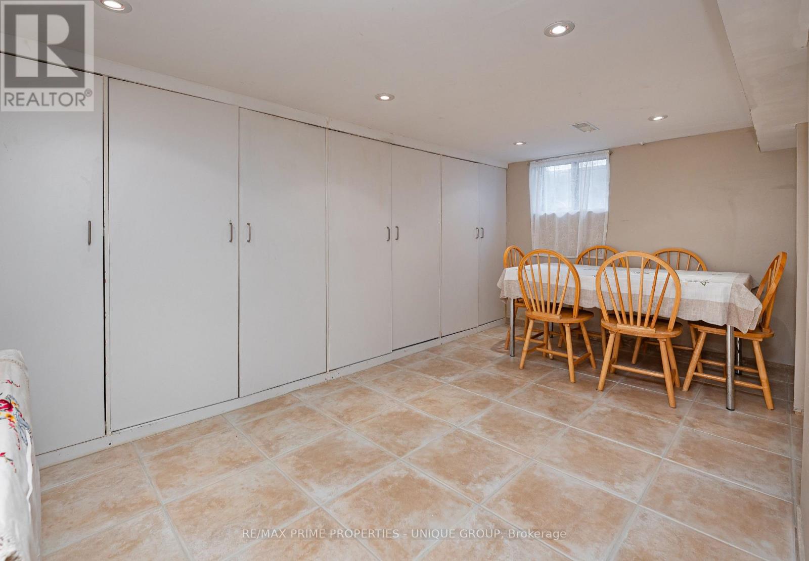 3 SPARKHALL AVENUE - 28