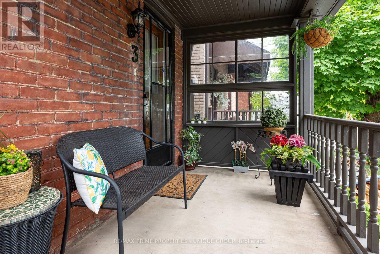 3 SPARKHALL AVENUE - 3