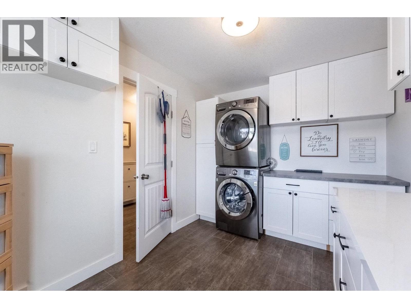 5283 WOODSTOCK COURT, Prince George