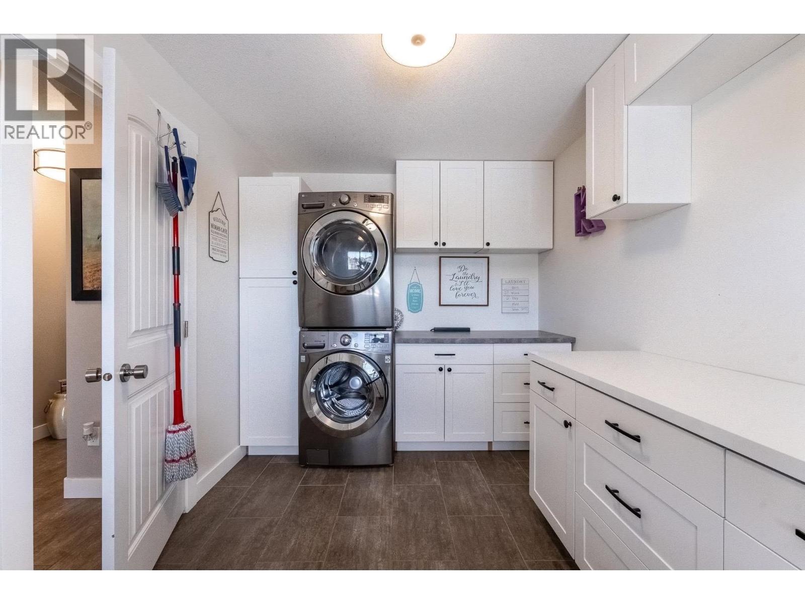 5283 WOODSTOCK COURT, Prince George
