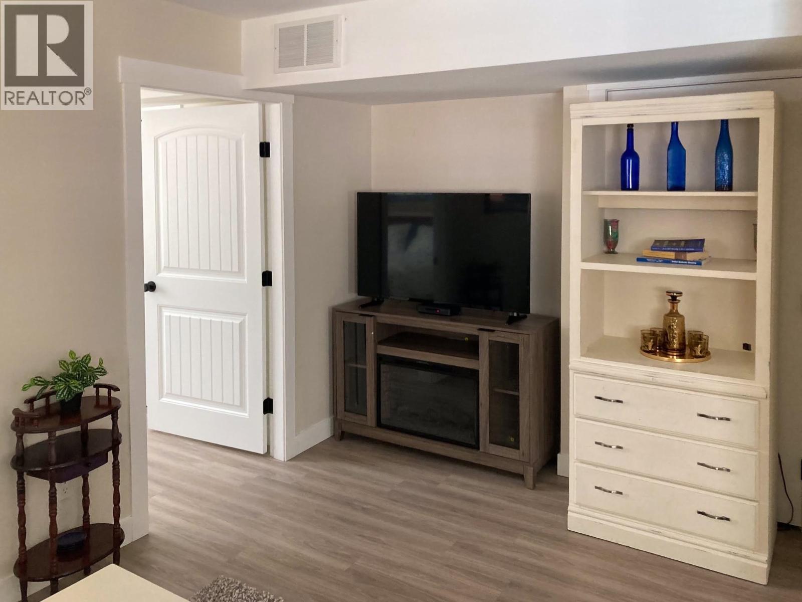 5283 WOODSTOCK COURT, Prince George