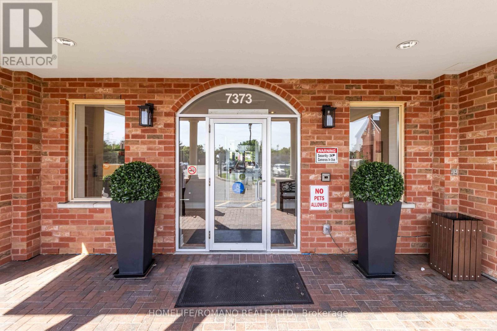 Listing photo of 614 - 7373 MARTIN GROVE ROAD