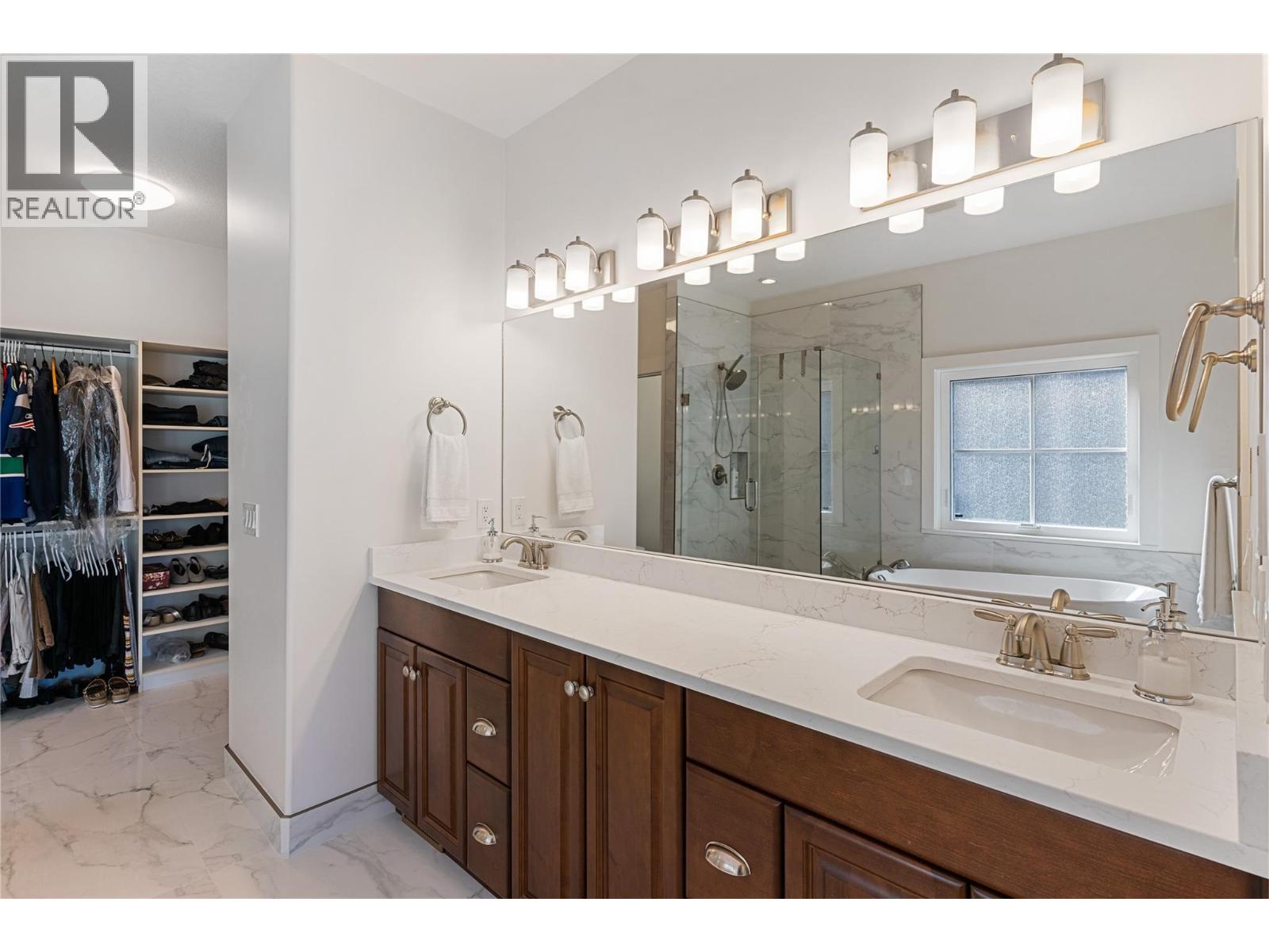  12977 East Ridge Drive, Lake Country