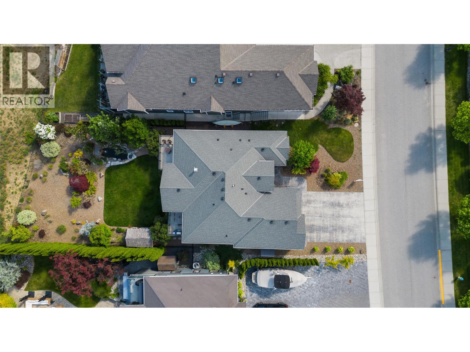  12977 East Ridge Drive, Lake Country