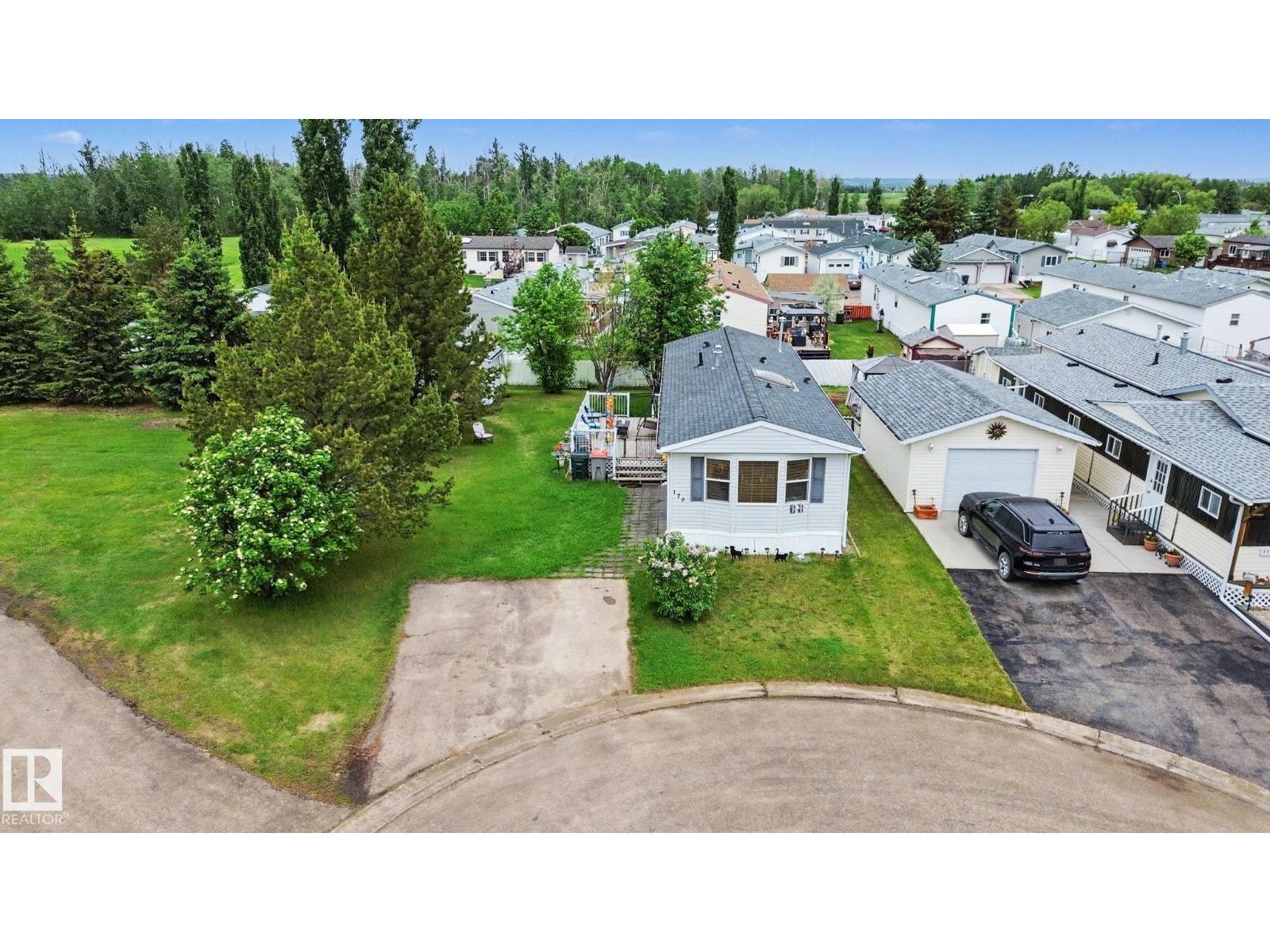 #179 3400 48 ST - 38