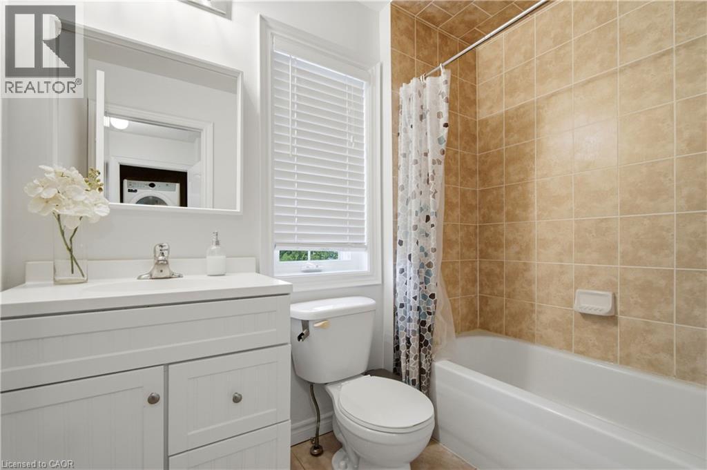 7211 TRIUMPH Lane - 32