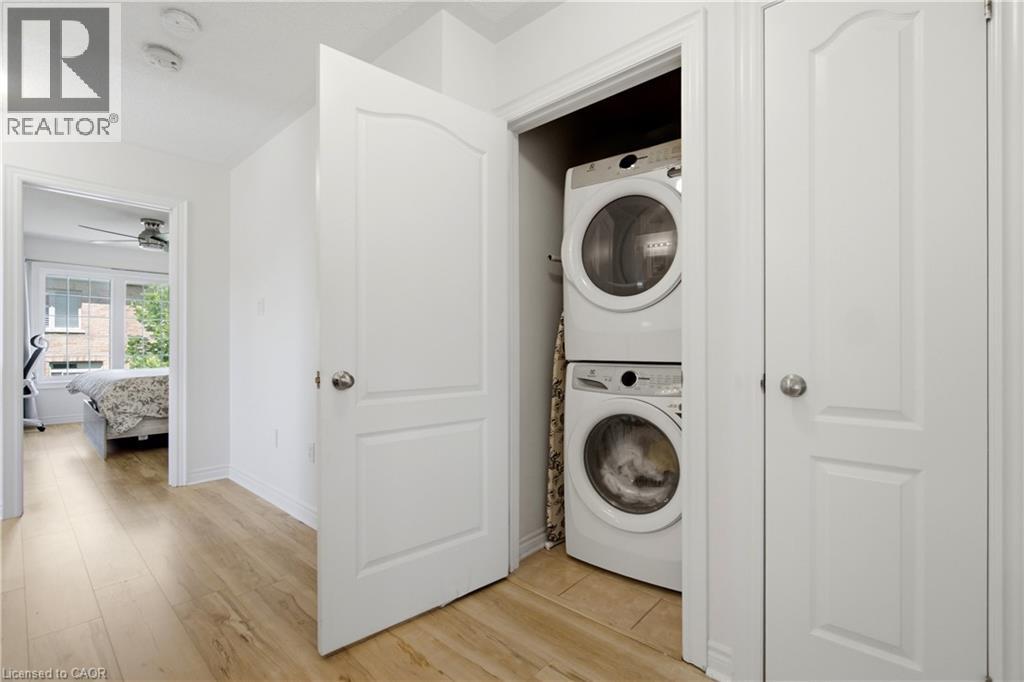 7211 TRIUMPH Lane - 33
