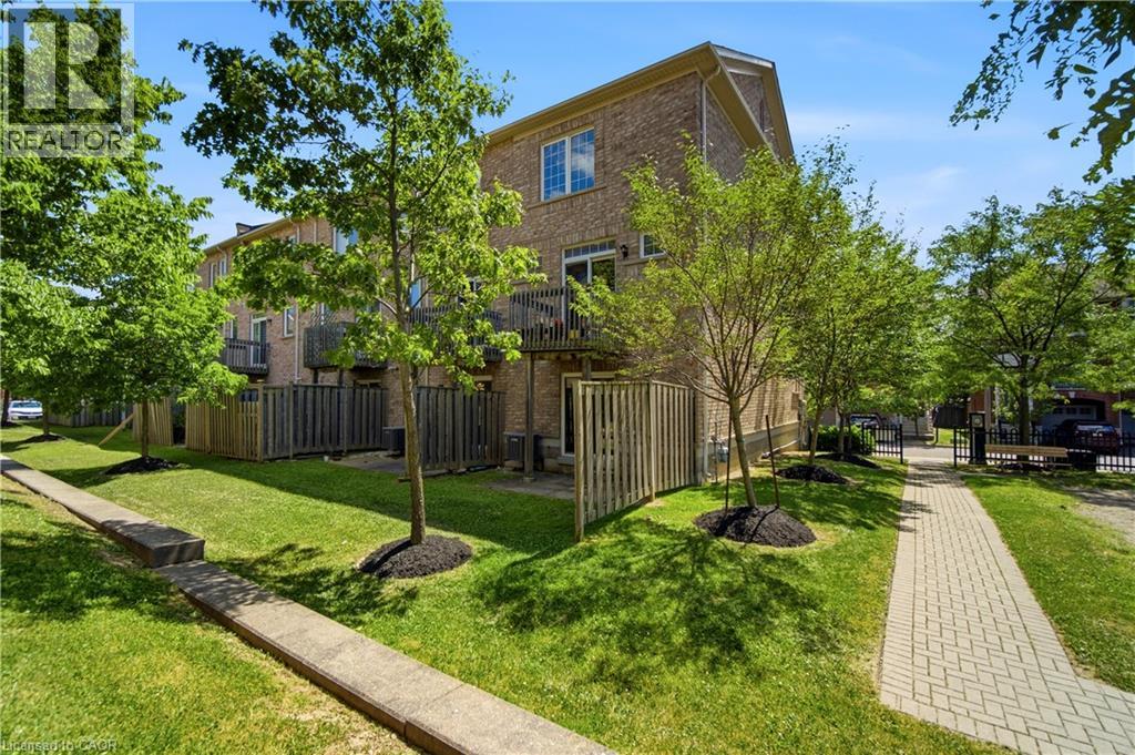 7211 TRIUMPH Lane - 40