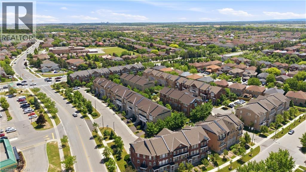 7211 TRIUMPH Lane - 47