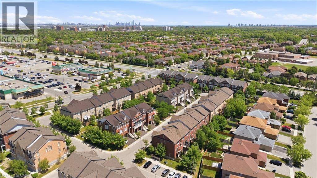 7211 TRIUMPH Lane - 48