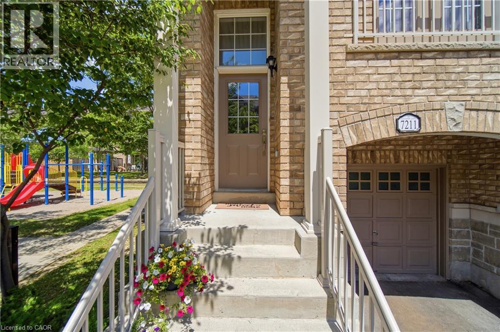 7211 TRIUMPH Lane - 6