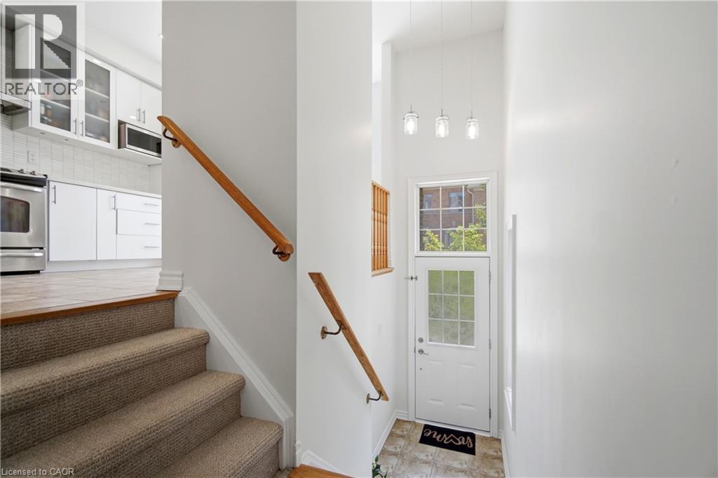 7211 TRIUMPH Lane - 8