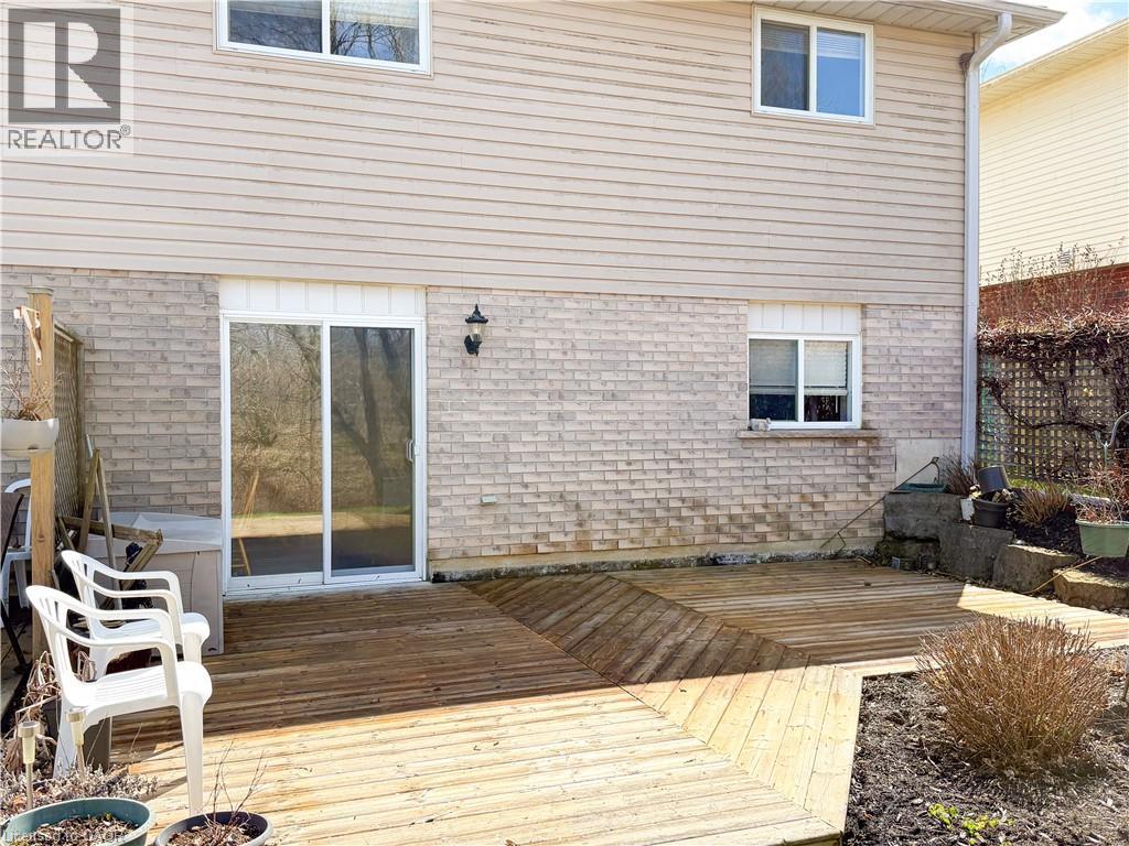 33A LINGWOOD Drive - 31