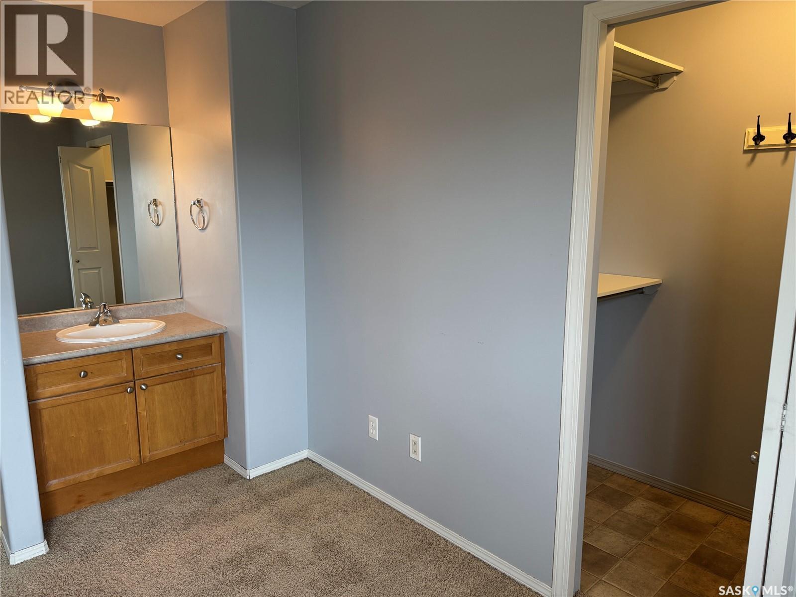 122 Keedwell STREET — photo 24