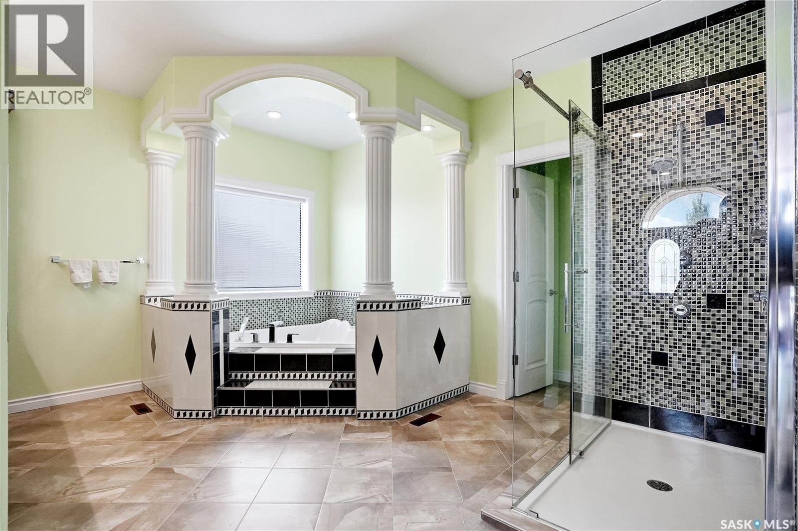 1607 Stensrud ROAD - 37