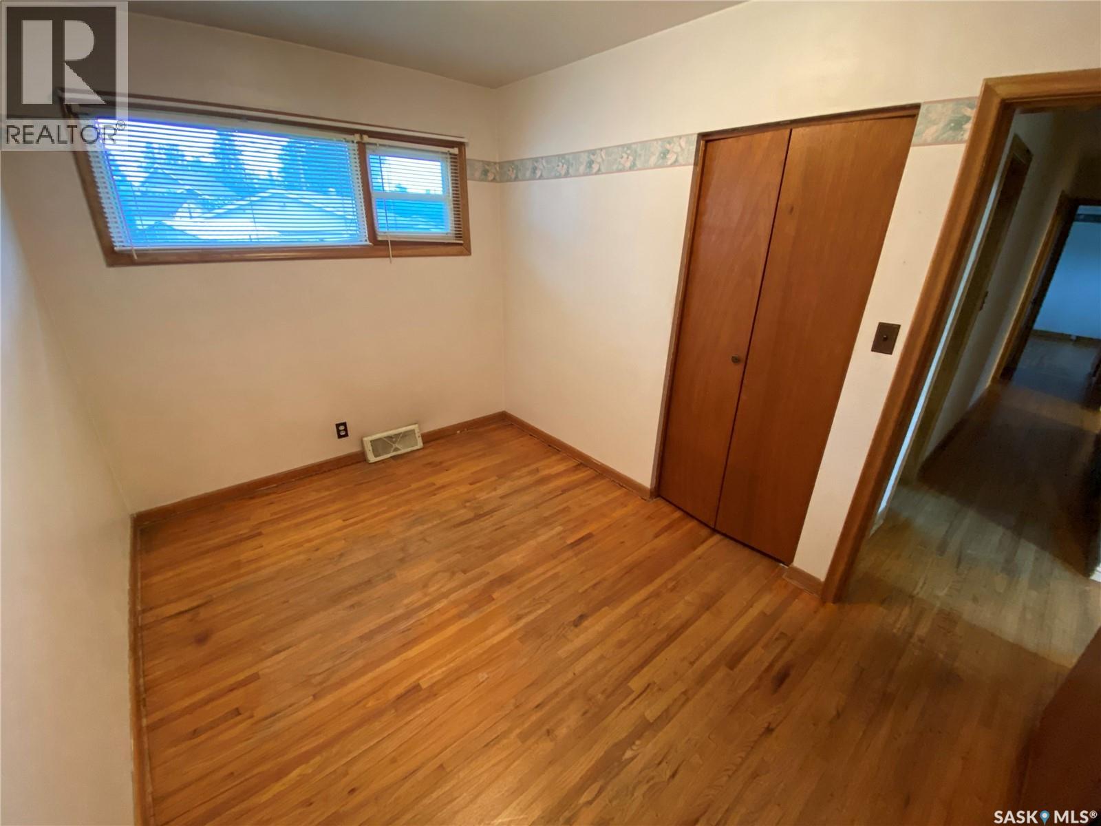 192 Third AVENUE S — photo 10