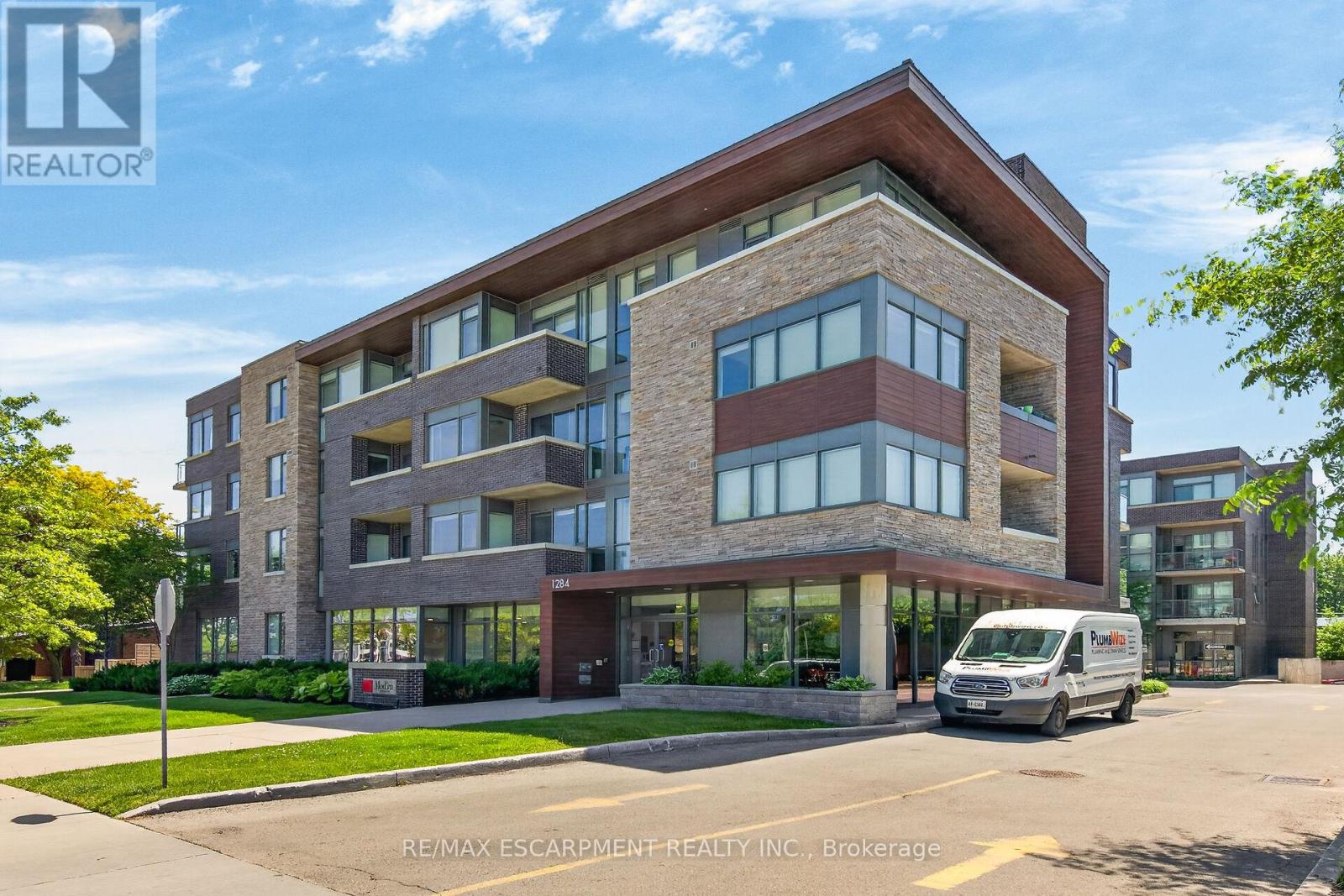 #214 1284 GUELPH LINE - 1