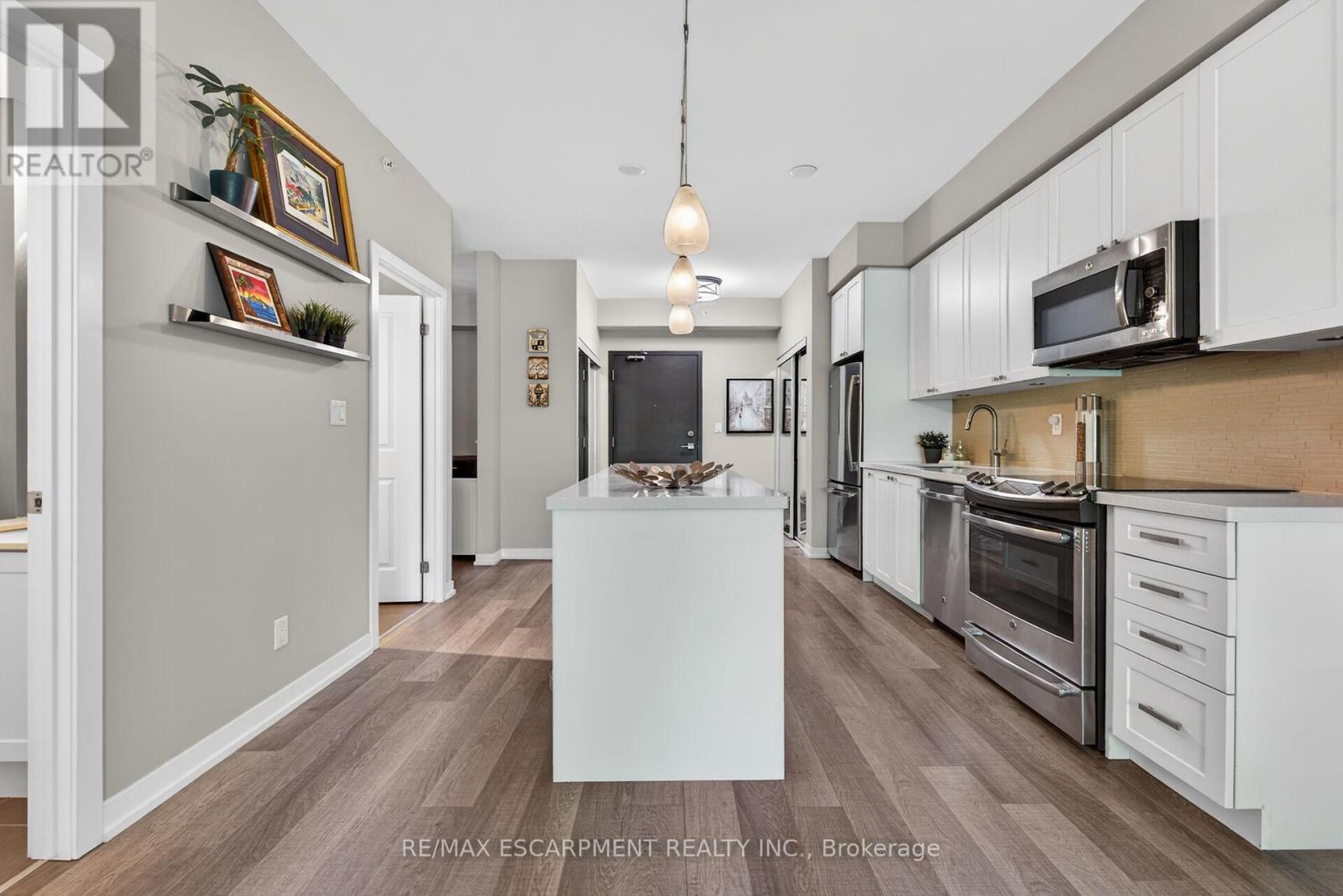 #214 1284 GUELPH LINE - 17