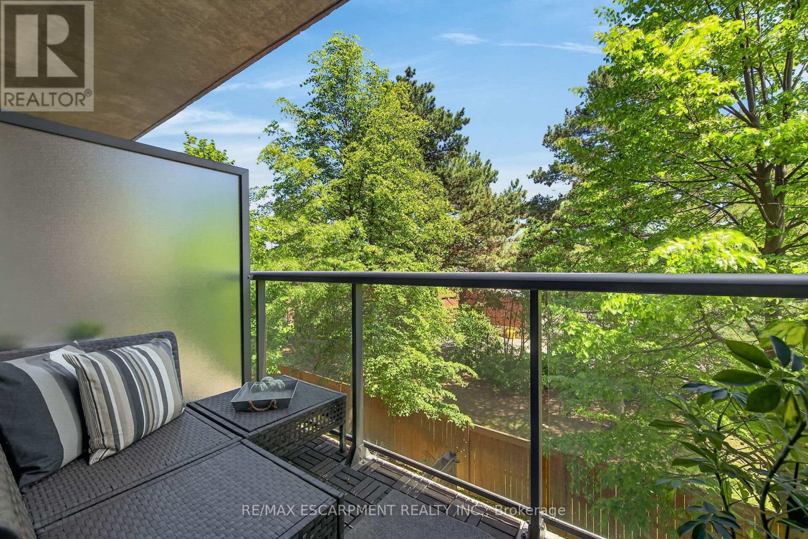#214 1284 GUELPH LINE - 34