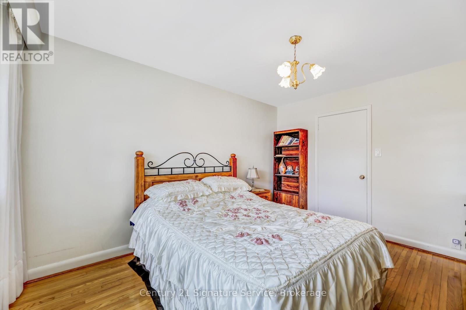8026 MAYFIELD ROAD - 20