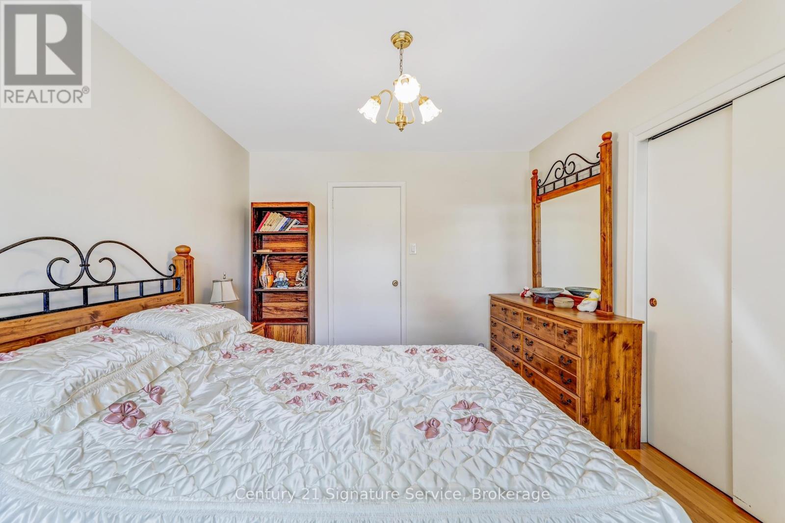 8026 MAYFIELD ROAD - 21