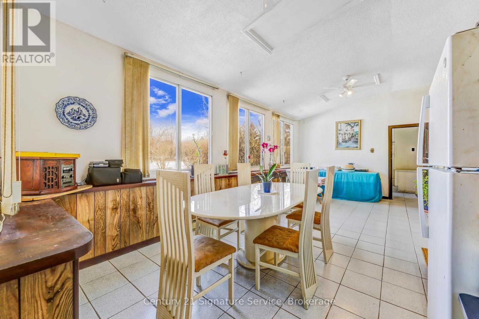 8026 MAYFIELD ROAD - 23