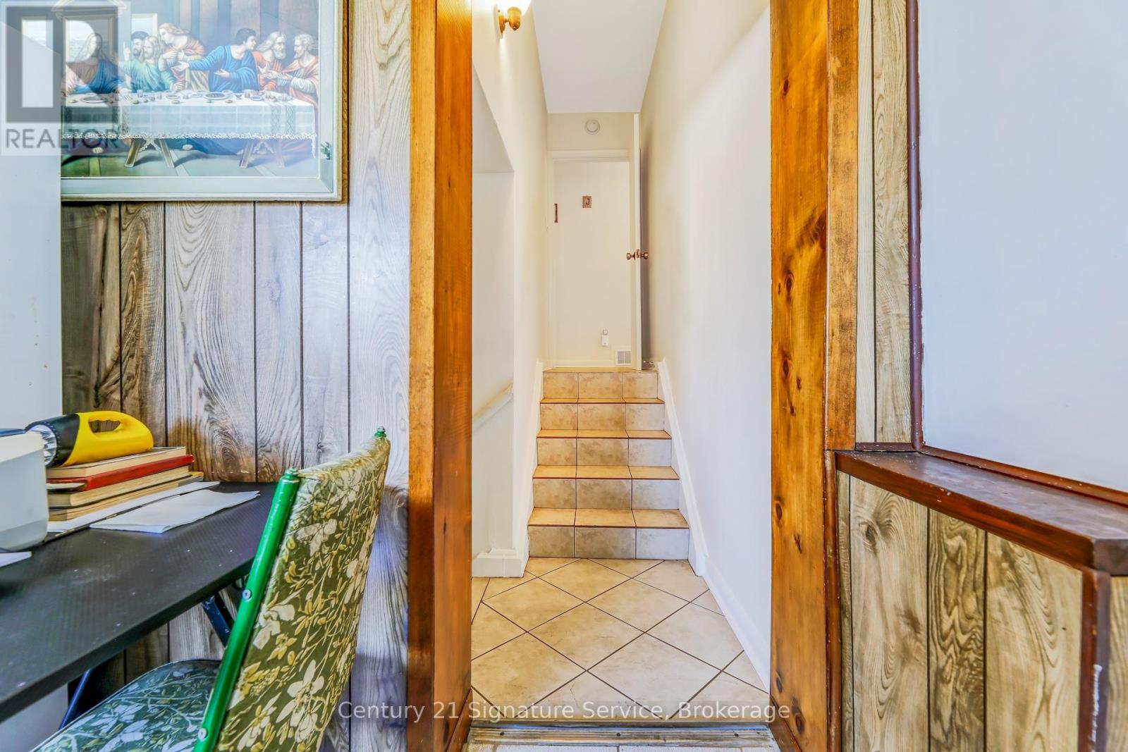 8026 MAYFIELD ROAD - 27