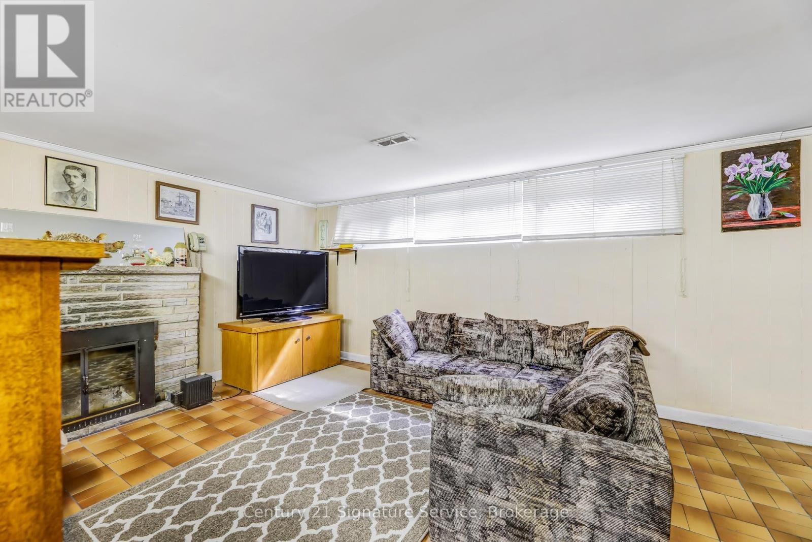 8026 MAYFIELD ROAD - 33