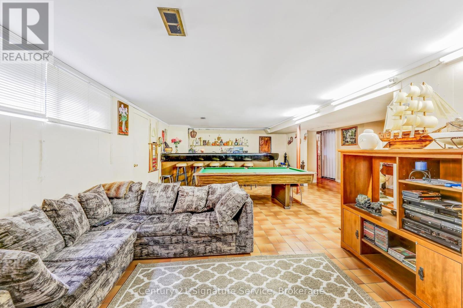 8026 MAYFIELD ROAD - 35