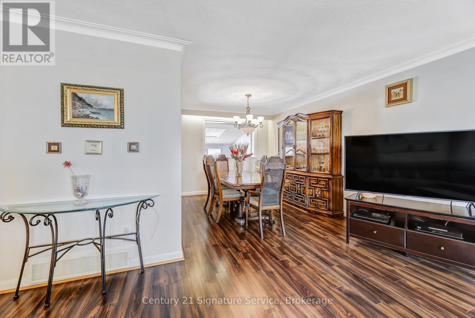 8026 MAYFIELD ROAD - 7