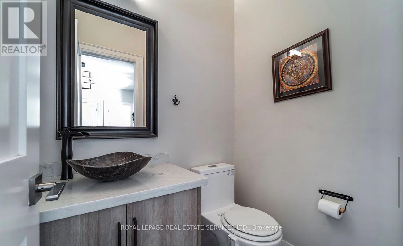2163 DEYNCOURT DRIVE - 12